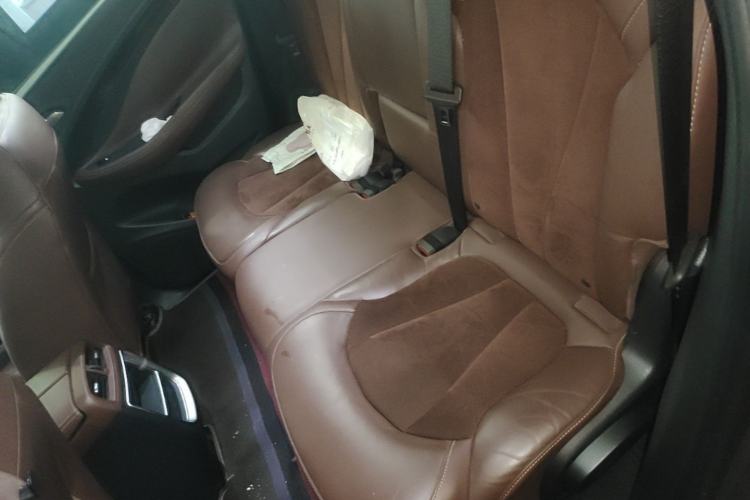 Used Buick Envision 2017 28T Four-Wheel Drive Elite Model Left Rear Seat