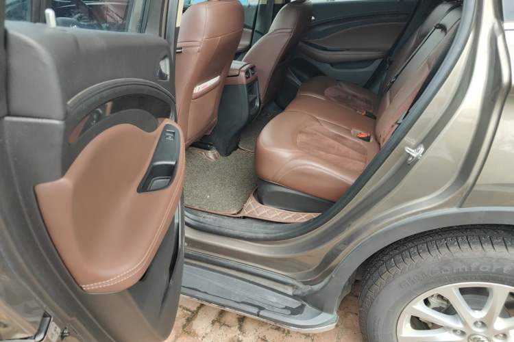 Used Buick Envision 2017 20T Two-Wheel Drive Elite Version Left Rear Seat