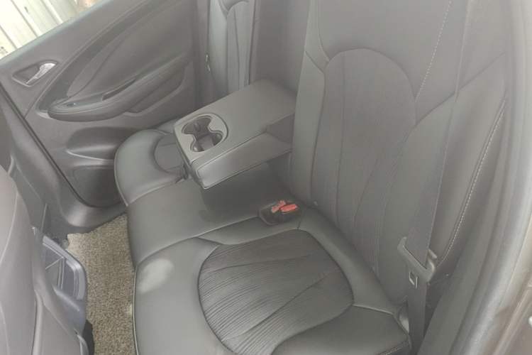 Used Buick Envision 2017 20T Two-Wheel Drive Leading Version Left Rear Seat