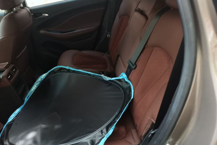 Used Buick Envision 2017 28T Four-Wheel Drive Elite Model Left Rear Seat
