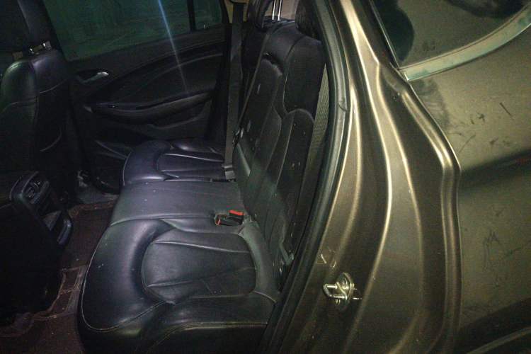 Used Buick Envision 2017 20T Two-Wheel Drive Elite Version Left Rear Seat