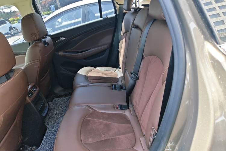 Used Buick Envision 2017 20T Two-Wheel Drive Luxury Model Left Rear Seat