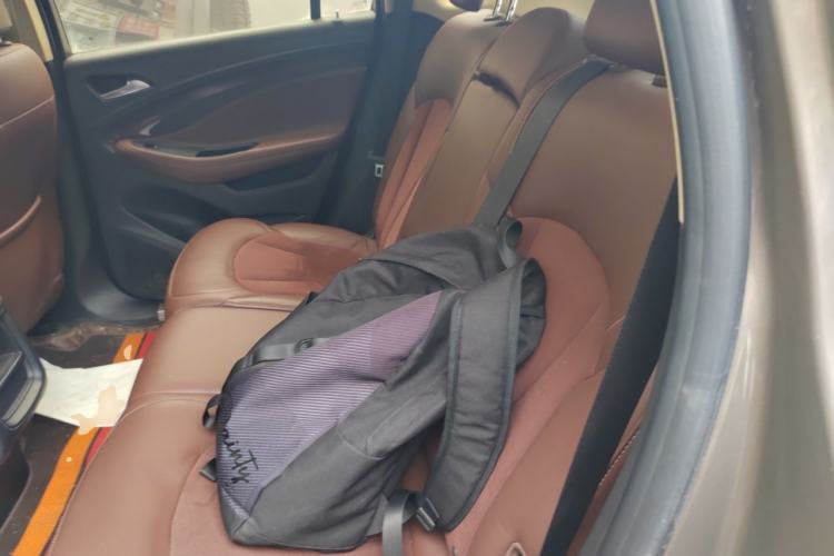 Used Buick Envision 2017 28T Four-Wheel Drive Elite Model Left Rear Seat