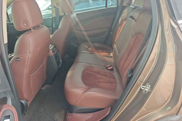 Used Buick Envision 2017 20T Two-Wheel Drive Elite Version Left Rear Seat