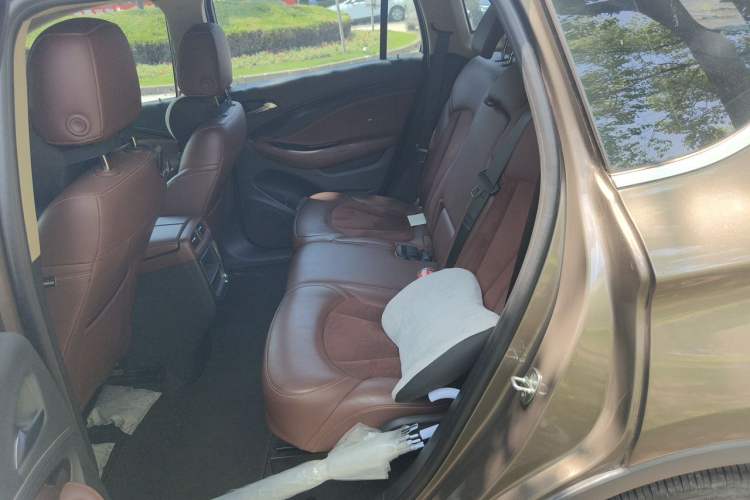 Used Buick Envision 2017 20T Two-Wheel Drive Luxury Model Left Rear Seat