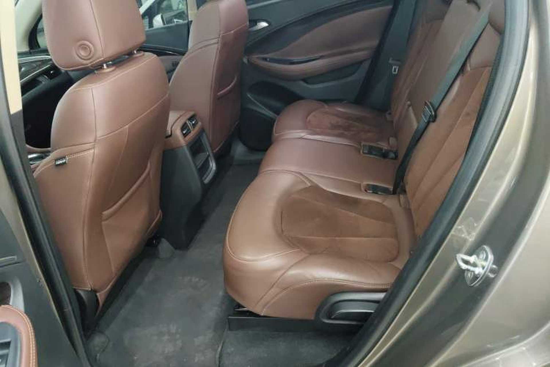 Used Buick Envision 2017 28T Four-Wheel Drive Elite Model Left Rear Seat