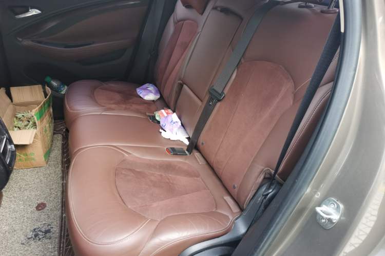 Used Buick Envision 2017 20T Two-Wheel Drive Luxury Model Left Rear Seat