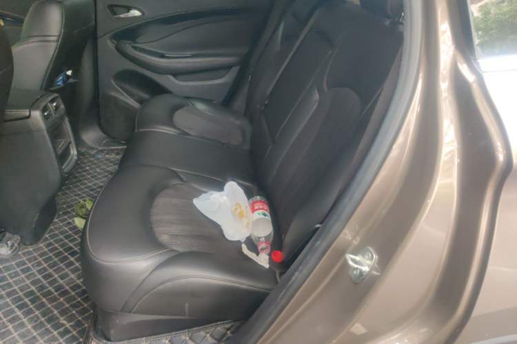 Used Buick Envision 2017 28T Four-Wheel Drive Leading Model Left Rear Seat