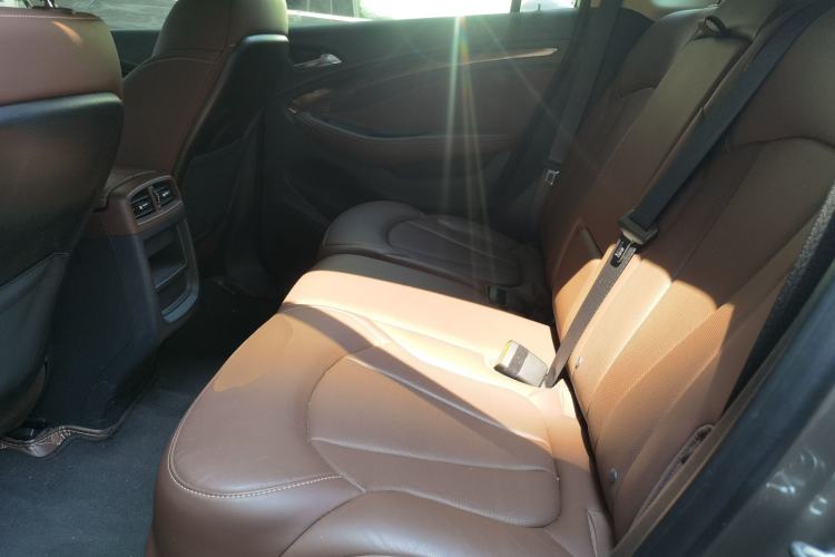 Used Buick Envision 2017 28T Four-Wheel Drive Luxury Model Left Rear Seat