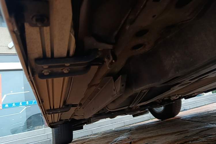 Used Buick Envision 2017 20T Two-Wheel Drive Luxury Model Left Side Sill