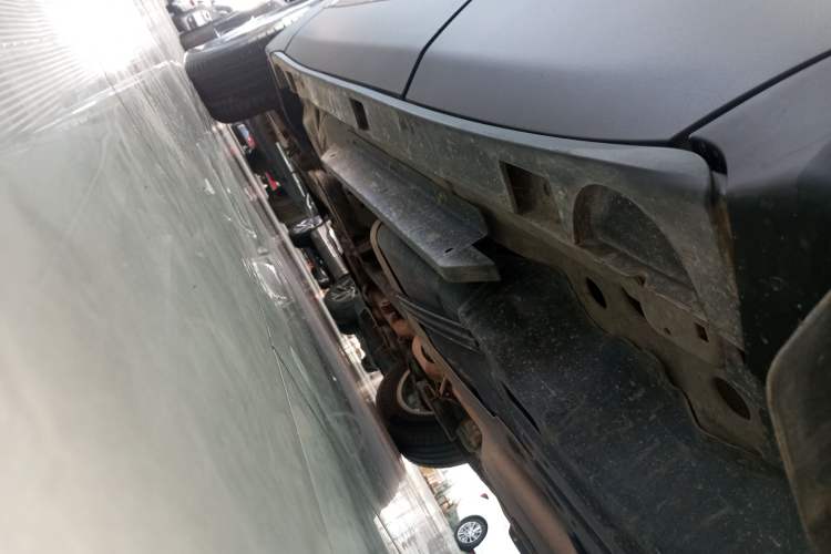 Used Buick Envision 2017 28T Four-Wheel Drive Elite Model Left Side Sill