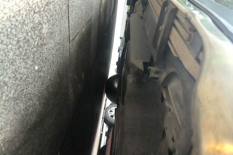 Used Buick Envision 2017 20T Two-Wheel Drive Elite Version Left Side Sill