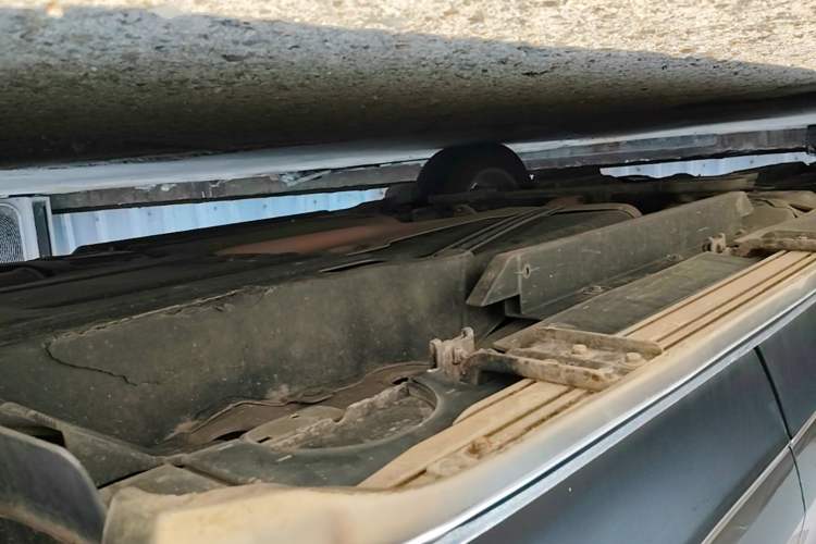 Used Buick Envision 2017 20T Two-Wheel Drive Luxury Model Left Side Sill