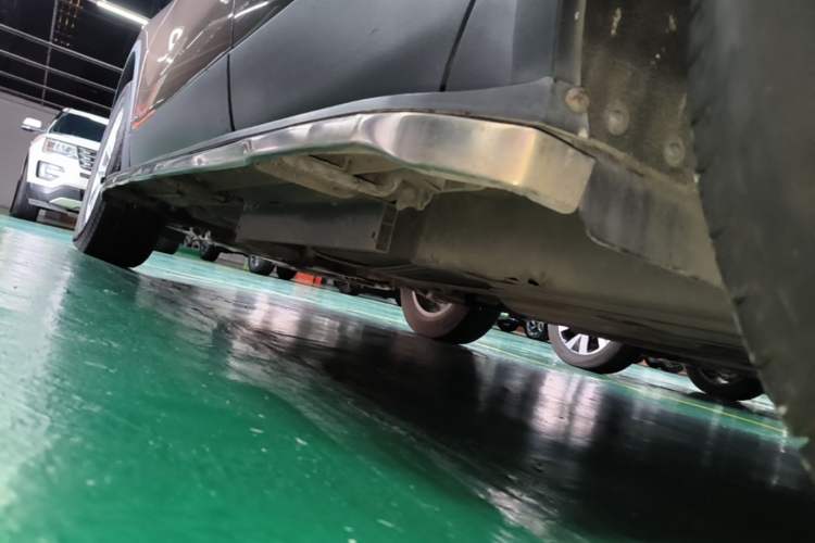 Used Buick Envision 2017 28T Four-Wheel Drive Elite Model Left Side Sill