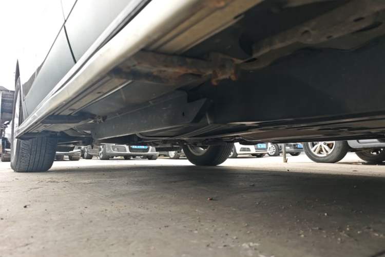 Used Buick Envision 2017 28T Four-Wheel Drive Elite Model Left Side Sill