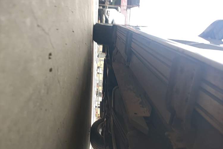 Used Buick Envision 2017 28T Four-Wheel Drive Elite Model Left Side Sill