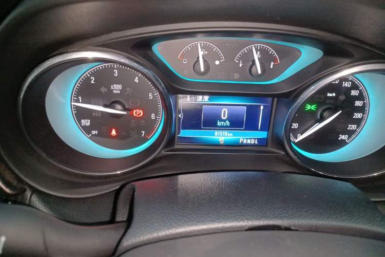 Used Buick Envision 2017 20T Two-Wheel Drive Elite Version Odometer Close Up