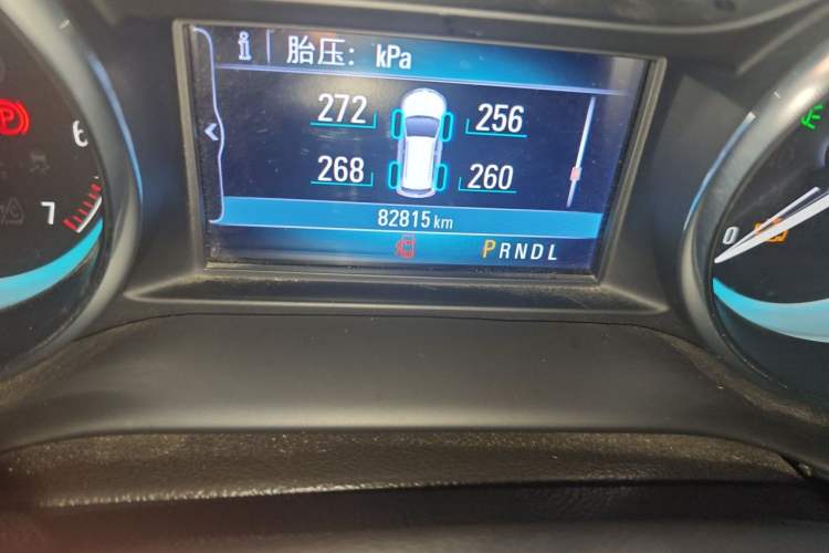 Used Buick Envision 2017 20T Two-Wheel Drive Leading Version Odometer Close Up