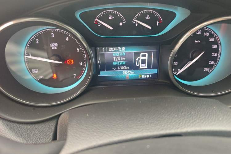 Used Buick Envision 2017 20T Two-Wheel Drive Elite Version Odometer Close Up