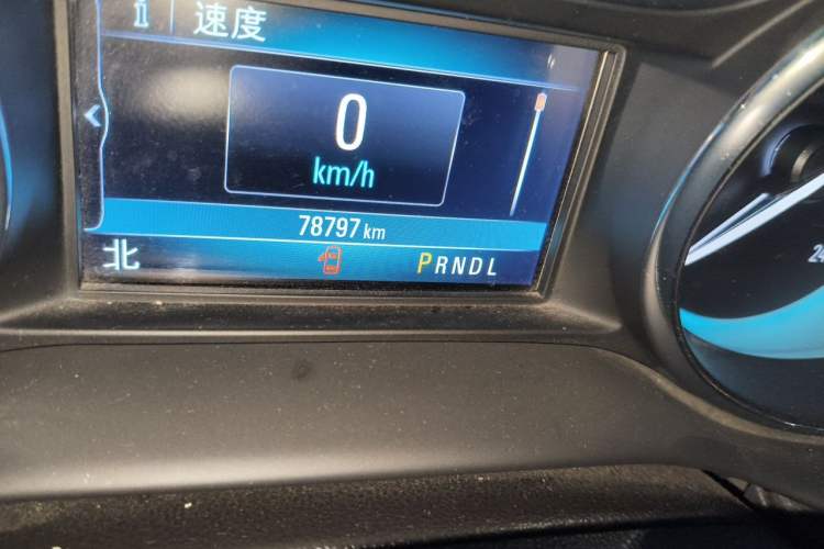 Used Buick Envision 2017 28T Four-Wheel Drive Elite Model Odometer Close Up