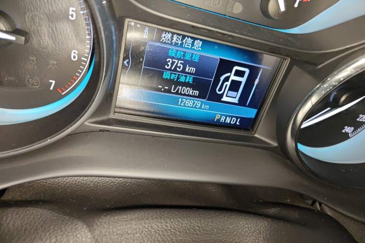 Used Buick Envision 2017 20T Two-Wheel Drive Elite Version Odometer Close Up