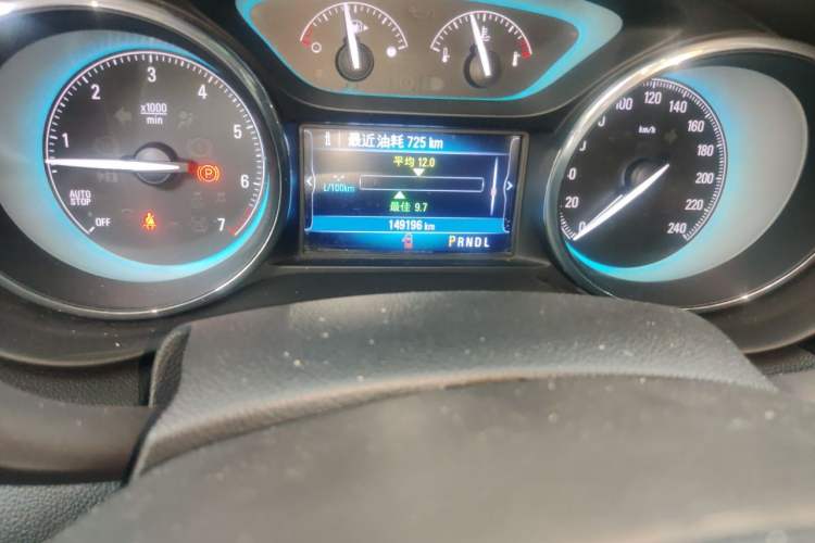 Used Buick Envision 2017 28T Four-Wheel Drive Leading Model Odometer Close Up