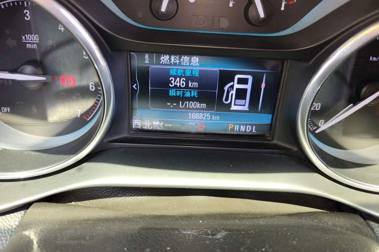 Used Buick Envision 2017 28T Four-Wheel Drive Luxury Model Odometer Close Up