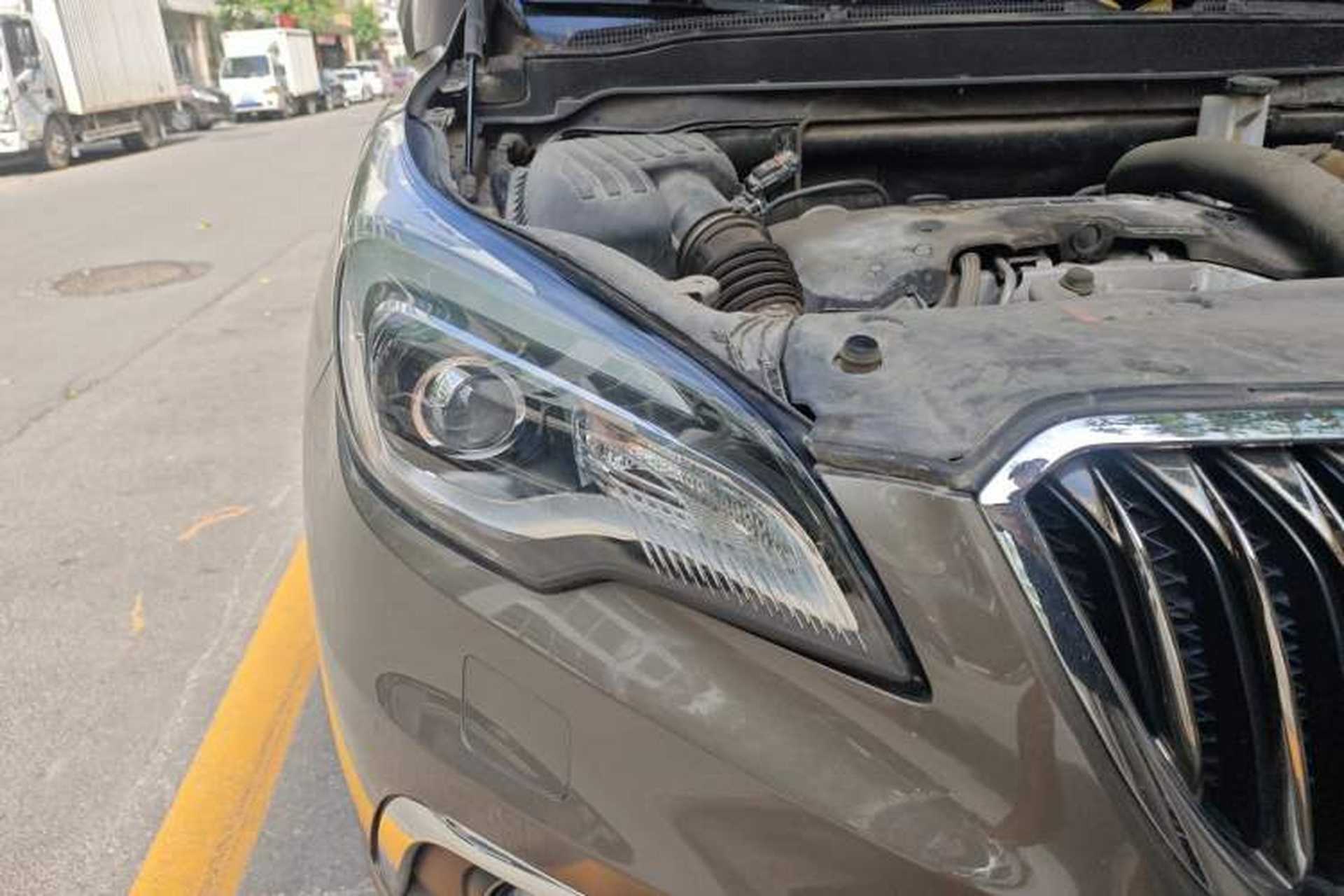 Used Buick Envision 2017 28T Four-Wheel Drive Elite Model Right Front Headlight