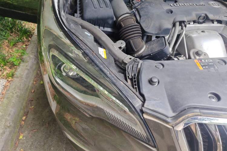 Used Buick Envision 2017 28T Four-Wheel Drive Elite Model Right Front Headlight