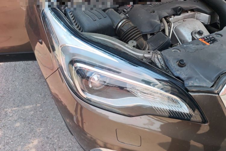 Used Buick Envision 2017 28T Four-Wheel Drive Elite Model Right Front Headlight