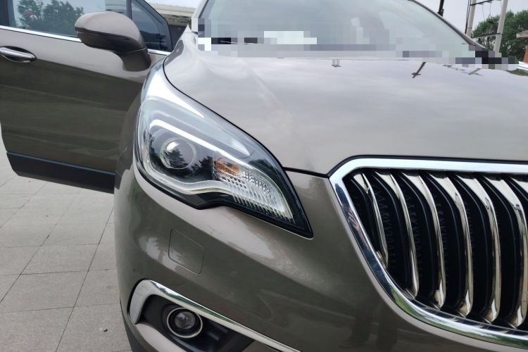 Used Buick Envision 2017 28T Four-Wheel Drive Elite Model Right Front Headlight