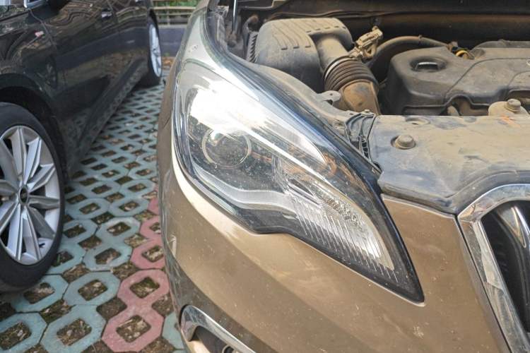 Used Buick Envision 2017 20T Two-Wheel Drive Leading Version Right Front Headlight