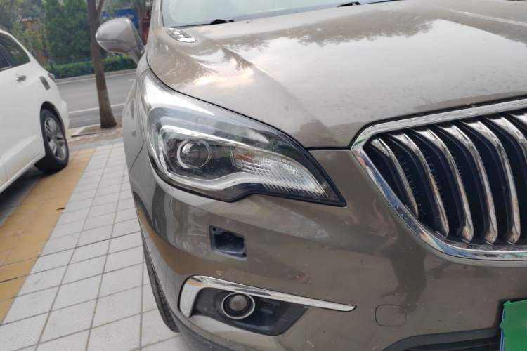 Used Buick Envision 2017 28T Four-Wheel Drive Elite Model Right Front Headlight