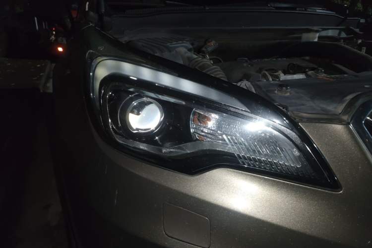 Used Buick Envision 2017 28T Four-Wheel Drive Elite Model Right Front Headlight