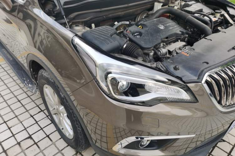 Used Buick Envision 2017 20T Two-Wheel Drive Luxury Model Right Front Headlight