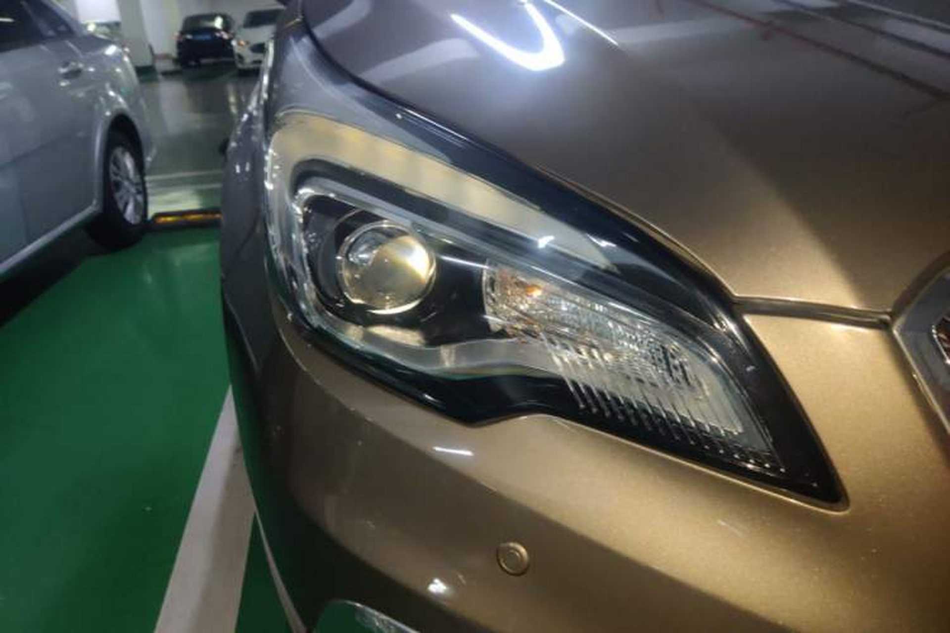Used Buick Envision 2017 20T Two-Wheel Drive Elite Version Right Front Headlight