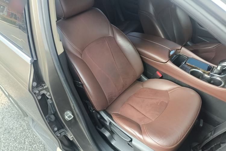 Used Buick Envision 2017 20T Two-Wheel Drive Elite Version Right Front Seat