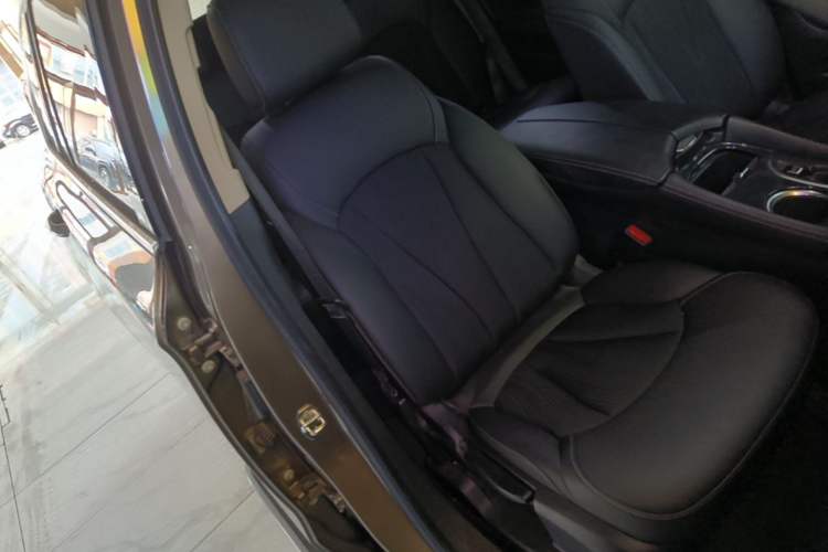 Used Buick Envision 2017 20T Two-Wheel Drive Leading Version Right Front Seat