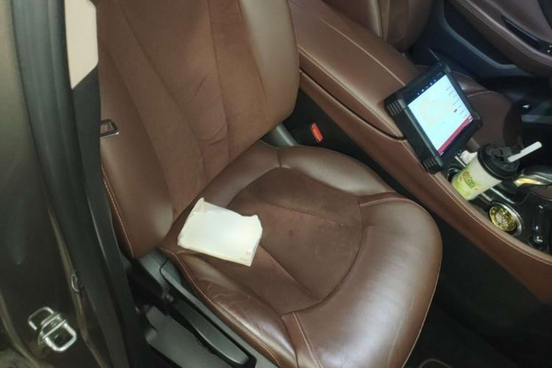 Used Buick Envision 2017 28T Four-Wheel Drive Elite Model Right Front Seat