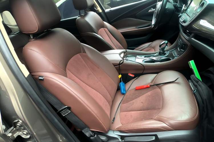Used Buick Envision 2017 20T Two-Wheel Drive Elite Version Right Front Seat
