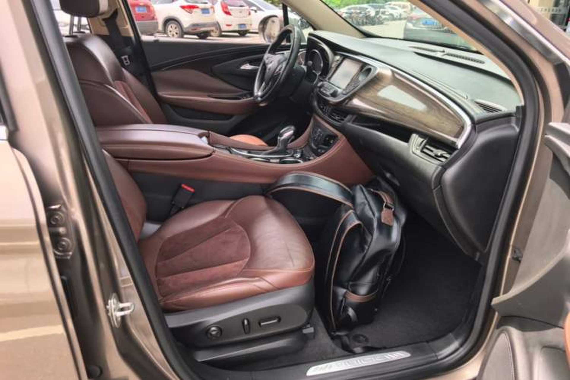 Used Buick Envision 2017 20T Two-Wheel Drive Luxury Model Right Front Seat