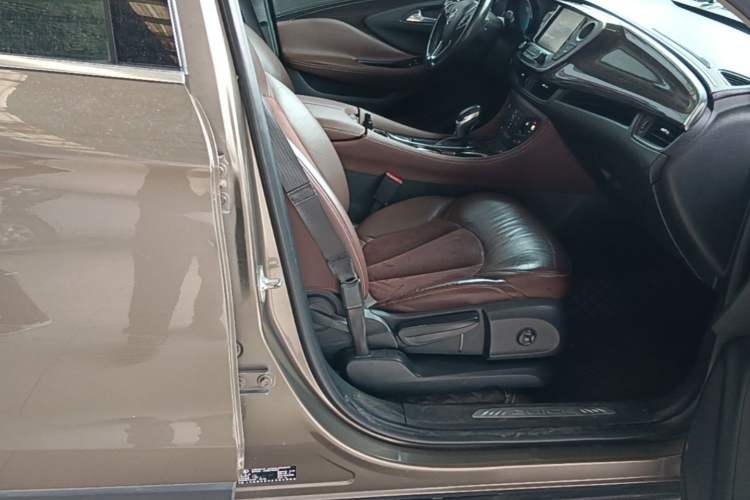 Used Buick Envision 2017 28T Four-Wheel Drive Elite Model Right Front Seat