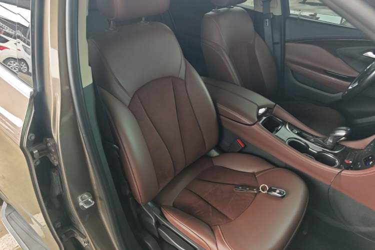 Used Buick Envision 2017 20T Two-Wheel Drive Elite Version Right Front Seat