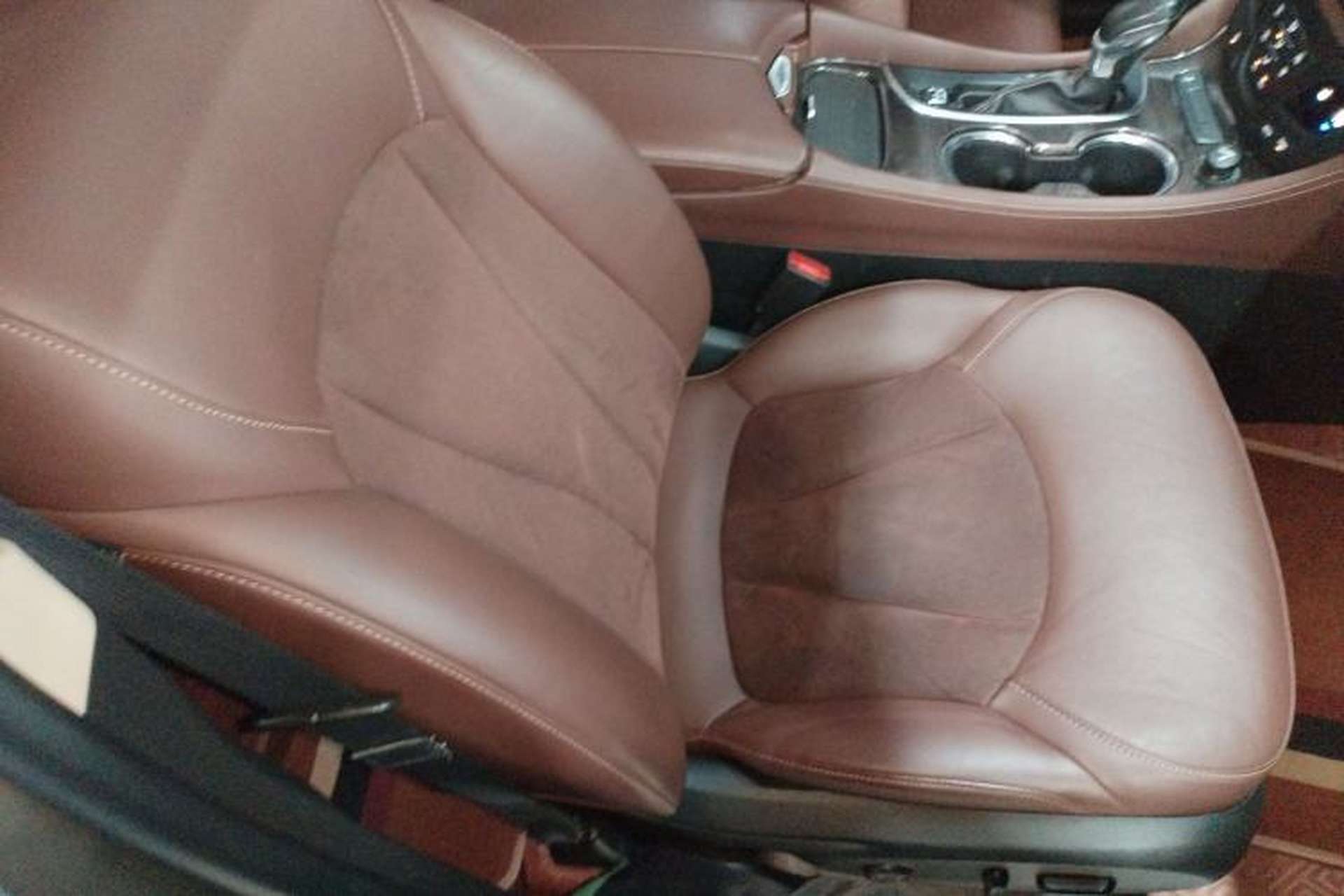 Used Buick Envision 2017 20T Two-Wheel Drive Luxury Model Right Front Seat