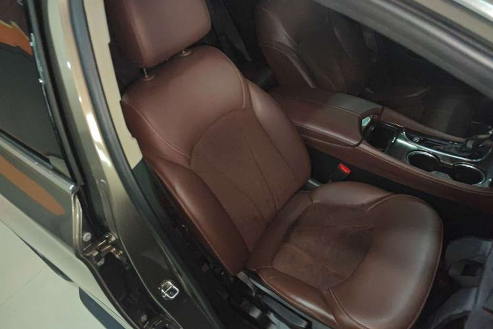 Used Buick Envision 2017 28T Four-Wheel Drive Elite Model Right Front Seat