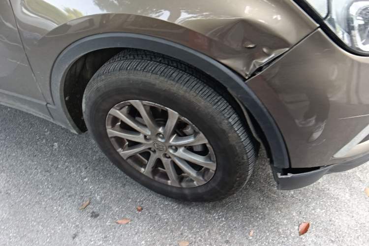Used Buick Envision 2017 20T Two-Wheel Drive Leading Version Right Front Wheel Hub