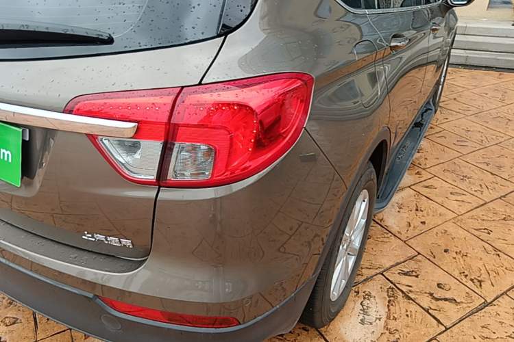 Used Buick Envision 2017 20T Two-Wheel Drive Luxury Model Right Rear Taillight