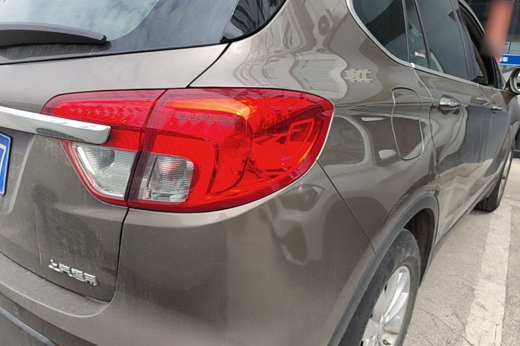 Used Buick Envision 2017 28T Four-Wheel Drive Elite Model Right Rear Taillight