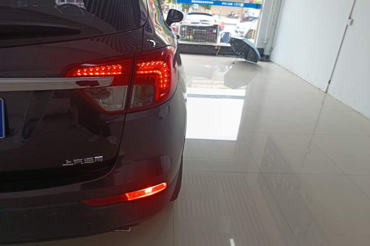 Used Buick Envision 2017 20T Two-Wheel Drive Elite Version Right Rear Taillight
