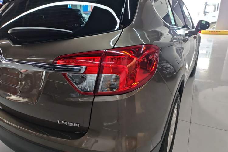 Used Buick Envision 2017 20T Two-Wheel Drive Elite Version Right Rear Taillight